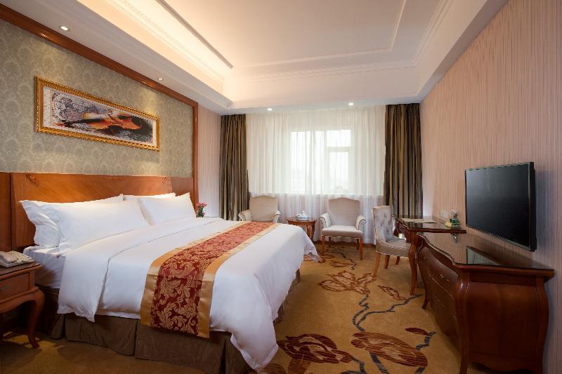 Vienna Hotel Guangzhou Airport מראה חיצוני תמונה