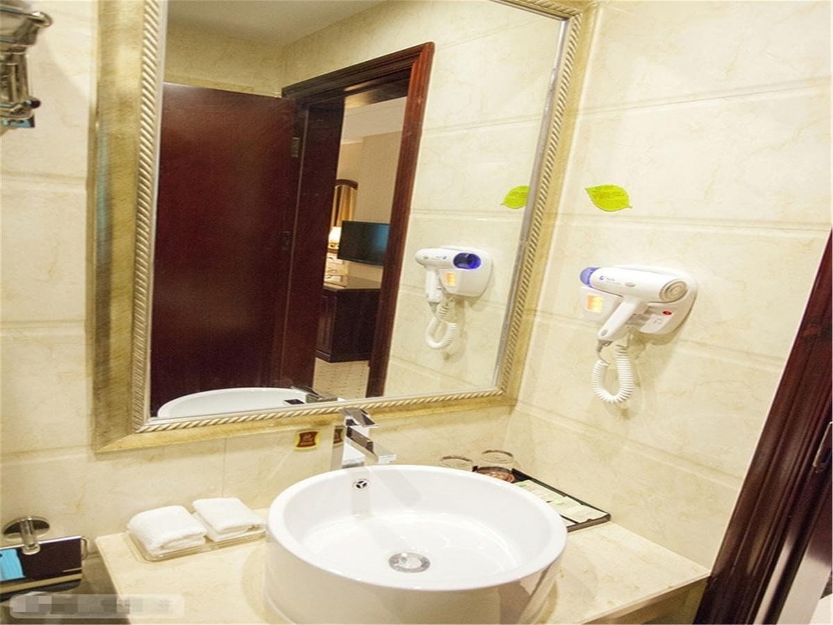 Vienna Hotel Guangzhou Airport מראה חיצוני תמונה