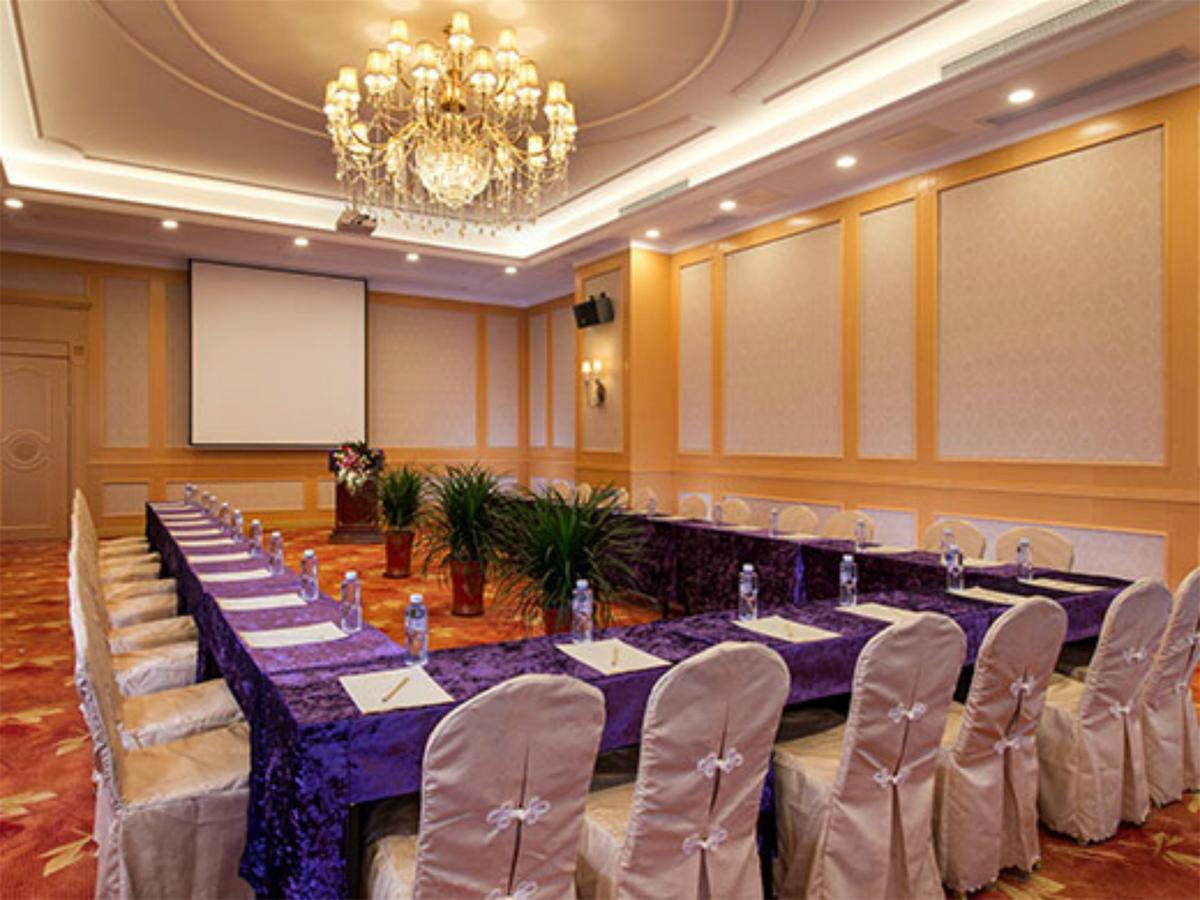 Vienna Hotel Guangzhou Airport מראה חיצוני תמונה