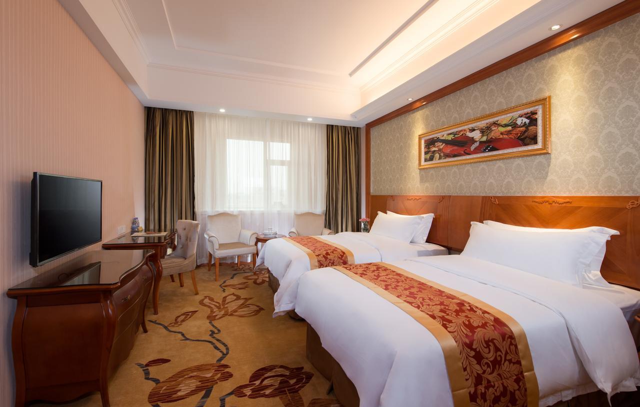 Vienna Hotel Guangzhou Airport מראה חיצוני תמונה